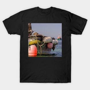 In the port of Molène T-Shirt